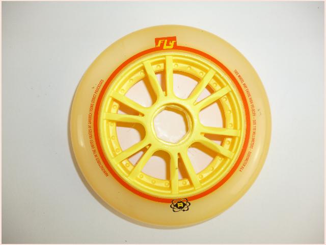 Atom Wheels Fly (Stück) 110mm/84A Rolle Restbestand 1 Atom Wheels Fly (Stück) 110mm/84A Rolle Restbestand